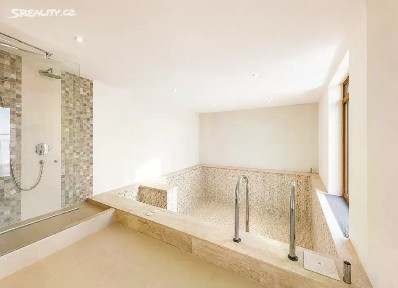 Pronájem rodinného domu 352 m², pozemek 233 m² Praha - Veleslavín