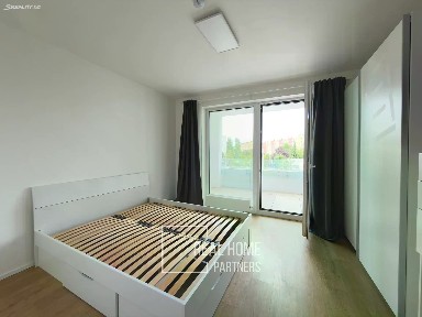 Pronájem bytu 1+kk 35 m² třída Generála Píky, Brno - Černá Pole