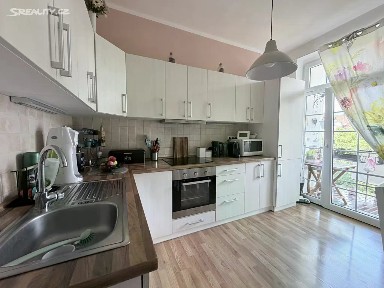 Pronájem bytu 3+1 90 m² Slovanské náměstí, Brno - Královo Pole