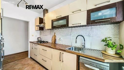 Prodej bytu 2+kk 65 m²