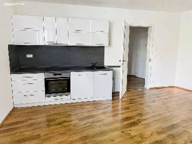 Prodej bytu 1+kk 41 m² Ukrajinská, Ostrava - Poruba