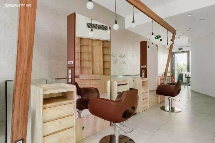 Pronájem obchodního prostoru 170 m² Holečkova, Praha