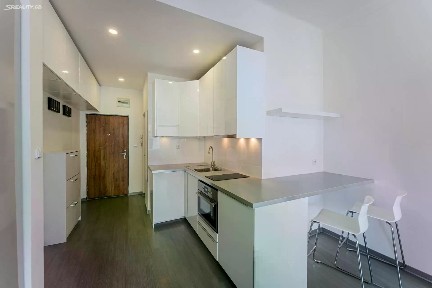 Pronájem bytu 1+kk 34 m² Peckova, Praha - Karlín