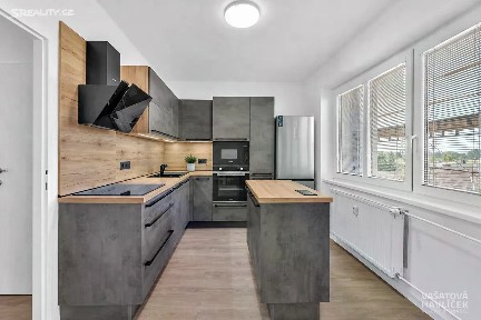Pronájem bytu 3+1 75 m² Družstevní, Černožice