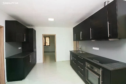 Pronájem bytu 3+1 90 m² nám. 28. října, Tišnov
