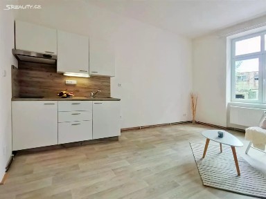 Pronájem bytu 1+kk 30 m² Spolková, Brno - Zábrdovice