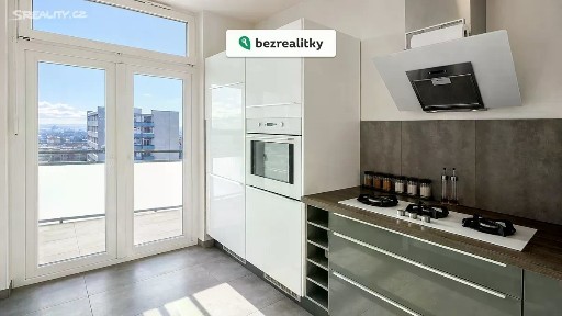 Prodej bytu 3+1 67 m² Nejedlého, Brno - Lesná