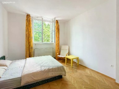 Pronájem bytu 2+kk 42 m² Soběslavská, Praha - Vinohrady