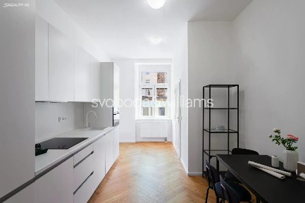 Pronájem bytu 1+1 45 m² Velehradská, Praha - Vinohrady