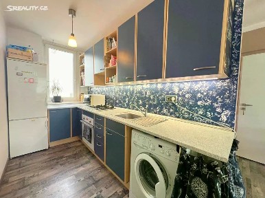 Pronájem bytu 3+kk 52 m² Ve struhách, Praha - Bubeneč