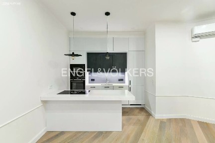 Pronájem bytu 4+kk 118 m² náměstí Jiřího z Poděbrad, Praha - Vinohrady