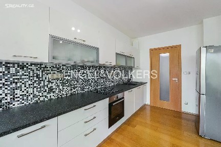 Pronájem bytu 2+kk 50 m² U Okrouhlíku, Praha - Smíchov
