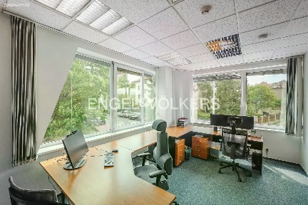 Pronájem kanceláře 191 m²
