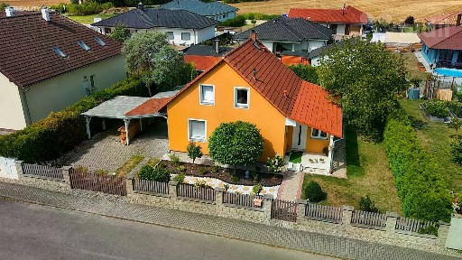 Prodej rodinného domu 150 m², pozemek 700 m² Dynín