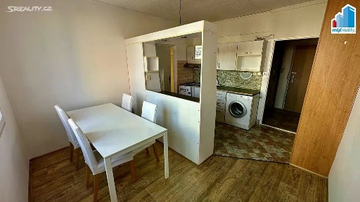 Pronájem bytu 1+1 38 m² Lábkova, Plzeň - Skvrňany
