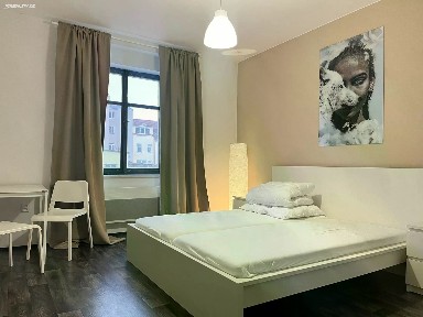 Pronájem bytu 1+kk 25 m² Hronovická, Pardubice - Zelené Předměstí