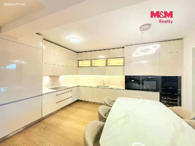 Prodej rodinného domu 128 m², pozemek 122 m² Ke kašně, Praha - Písnice
