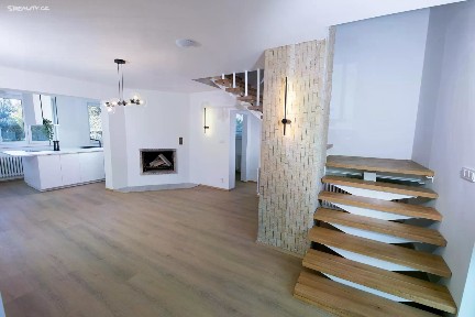 Pronájem rodinného domu 230 m², pozemek 572 m² Ke kladivům, Praha - Suchdol