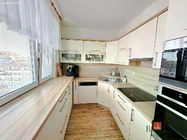 Pronájem bytu 3+1 76 m² Slavíkova, Hodonín