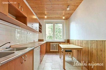 Pronájem bytu 3+1 73 m² Bednaříkova, Brno - Líšeň