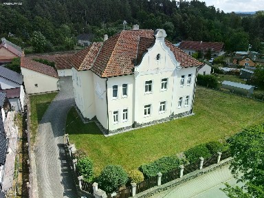 Prodej vily 320 m², pozemek 1808 m² Petra Bezruče, Hostouň