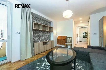 Pronájem bytu 2+1 53 m² Petrohradská, Kladno