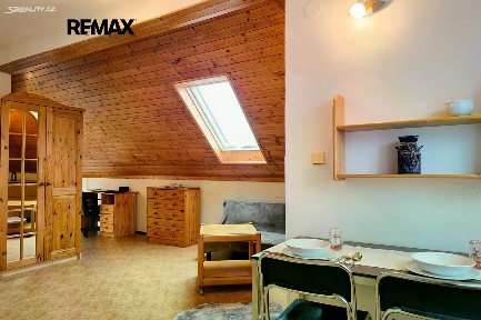 Pronájem bytu 1+kk 41 m² U Školky, Senohraby