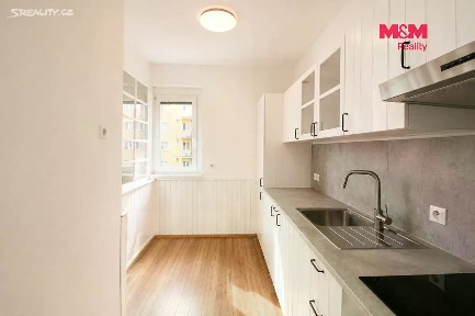Pronájem bytu 2+1 44 m² U městských domů, Praha - Holešovice