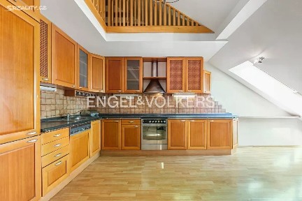Pronájem bytu 4+kk 173 m² Janáčkovo nábřeží, Praha - Smíchov
