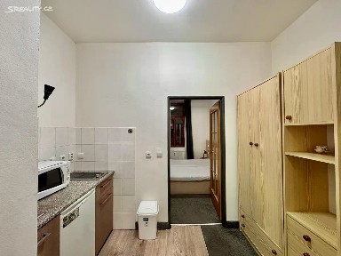 Pronájem bytu 2+kk 50 m² U Santošky, Praha - Smíchov