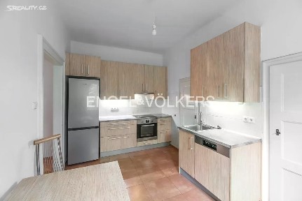 Pronájem bytu 3+1 120 m² Kubišova, Praha - Libeň