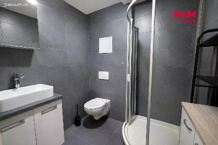 Pronájem bytu 1+kk 28 m² Sladkovského, Louny
