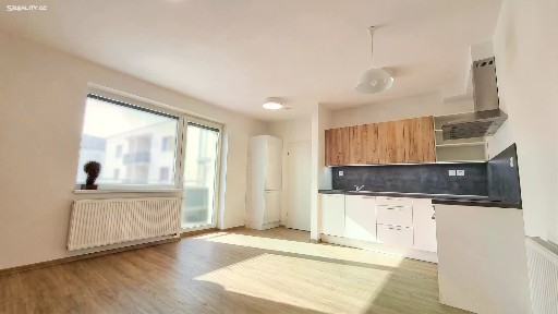 Pronájem bytu 1+kk 30 m² Rosická, Popůvky
