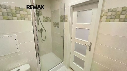 Pronájem bytu 1+kk 26 m² Vitry, Kladno - Kročehlavy