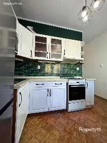 Pronájem bytu 2+1 52 m² Komenského, Unhošť
