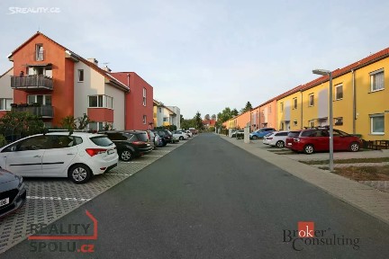 Prodej bytu 3+kk 74 m² Smetanova, Jinočany