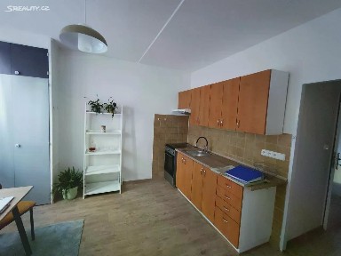 Pronájem bytu 1+1 35 m² Pod Ohradou, Rokycany - Nové Město