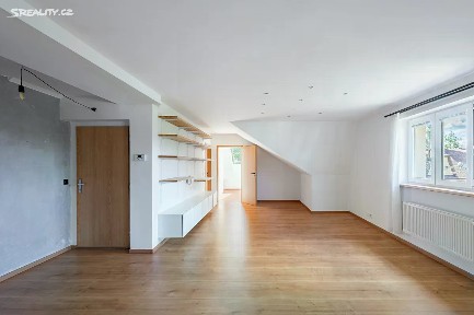 Prodej bytu 3+kk 95 m² Českobrodská, Praha - Běchovice