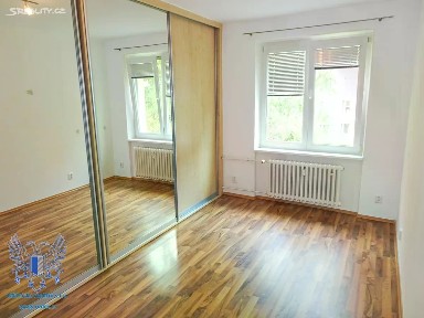 Pronájem bytu 2+1 50 m² Dukelská, Mělník