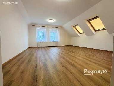 Pronájem bytu 1+kk 35 m² Kročehlavská, Kladno - Kročehlavy
