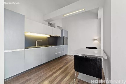 Pronájem bytu 2+kk 47 m² U Paliárky, Praha - Smíchov