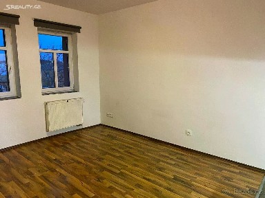 Pronájem bytu 1+kk 20 m² Freyova, Praha - Vysočany