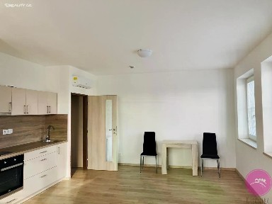 Pronájem bytu 1+kk 30 m²