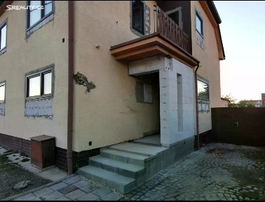 Prodej rodinného domu 200 m², pozemek 780 m² Bánov