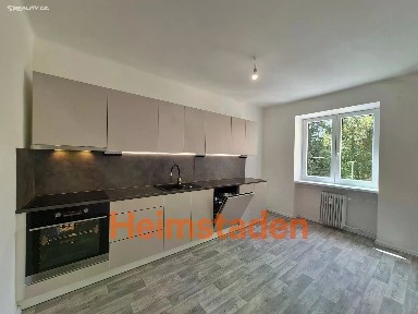 Pronájem bytu 4+kk 81 m²