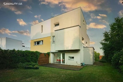 Pronájem rodinného domu 260 m², pozemek 390 m² Hanzelkova, Praha - Dejvice