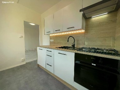 Pronájem bytu 2+1 56 m² Dukelská, Třinec - Lyžbice