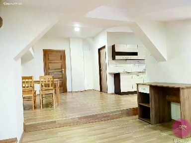 Pronájem bytu 2+kk 55 m² Dolní náměstí, Olomouc