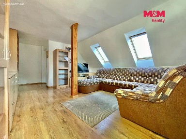 Pronájem bytu 3+1 72 m² Karla Kouteckého, Pchery
