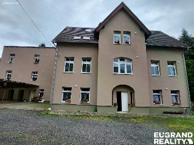 Pronájem bytu 1+kk 35 m²